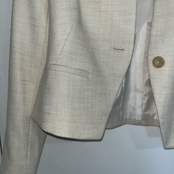 Calvin Klein Beige Cream Blazer- size 2 XS - Picture 4 of 6